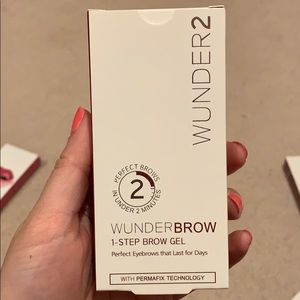 NIB Brunette Wunderbrow